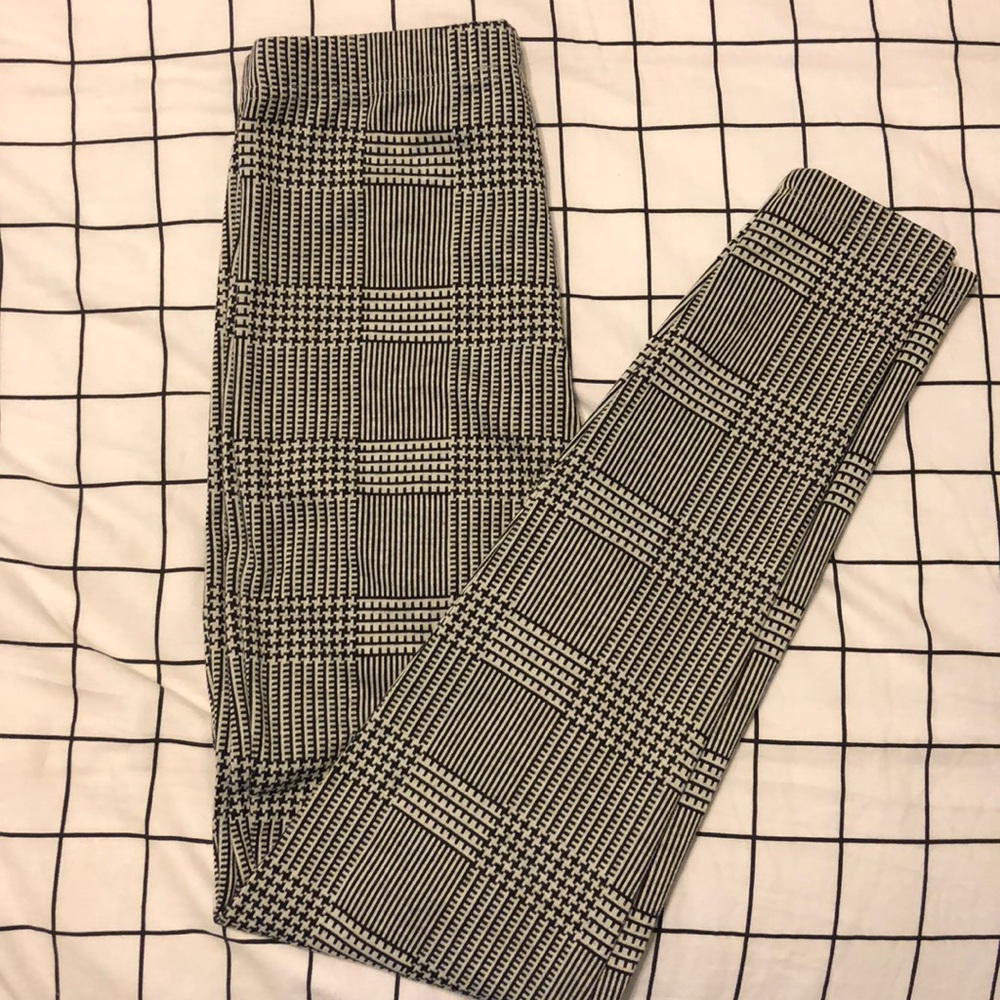 PRINTED LEGGINGS!
